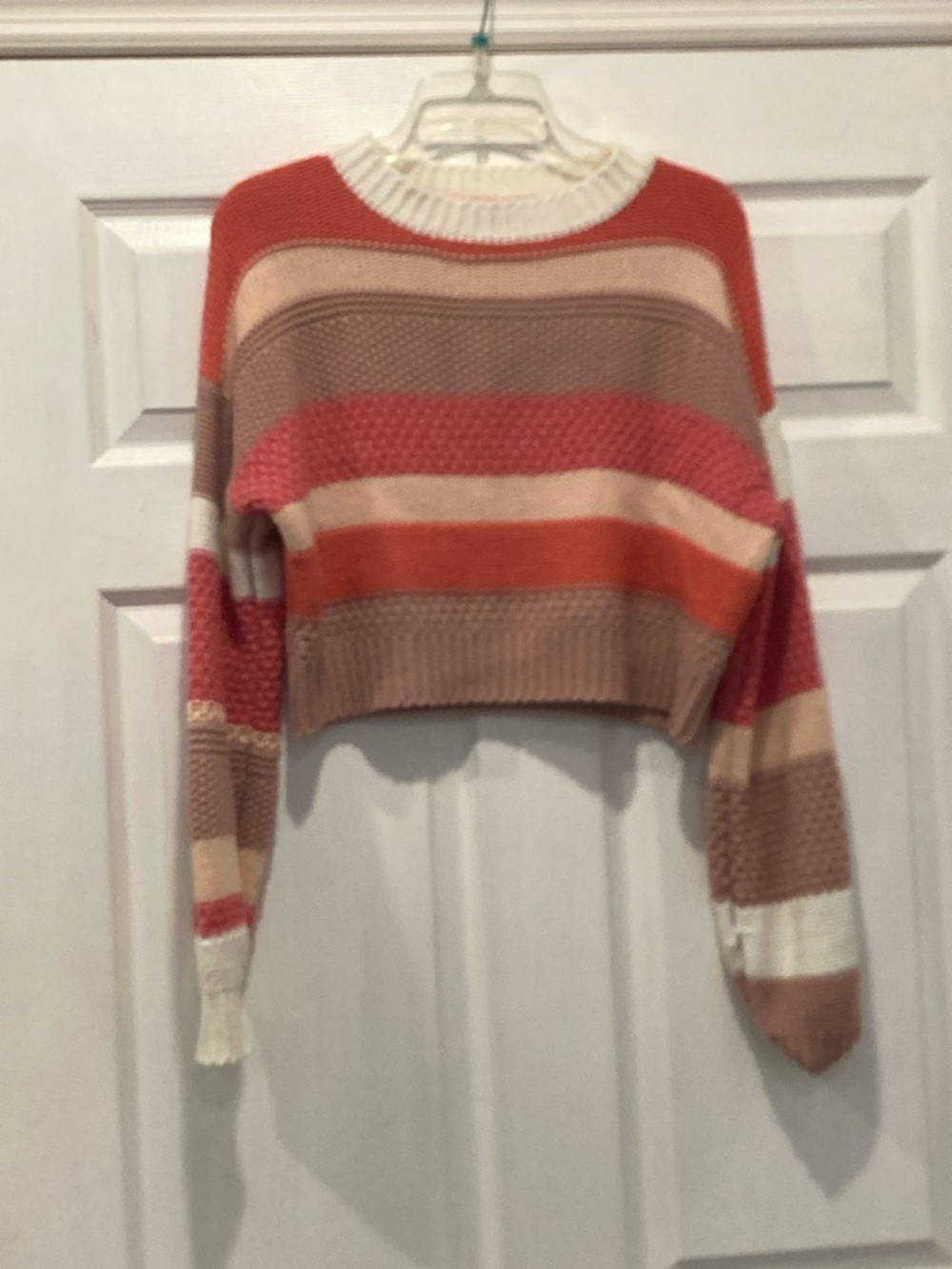 👙SHEIN Cropped Striped Crewneck Sweater in Coral, Beige & White 👙